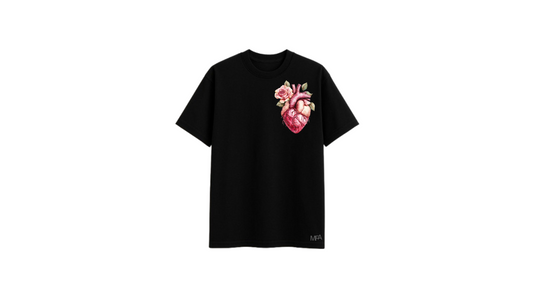 Black short-sleeved t-shirt with logo and heart